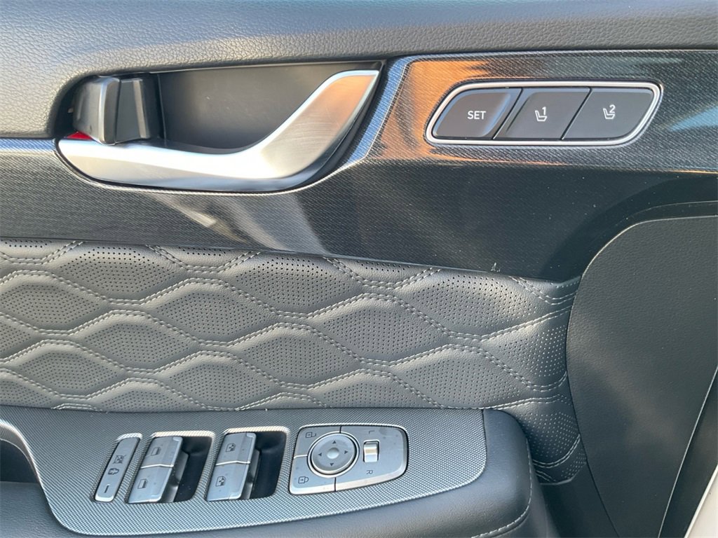 Used 2020 Hyundai Palisade Limited image 27