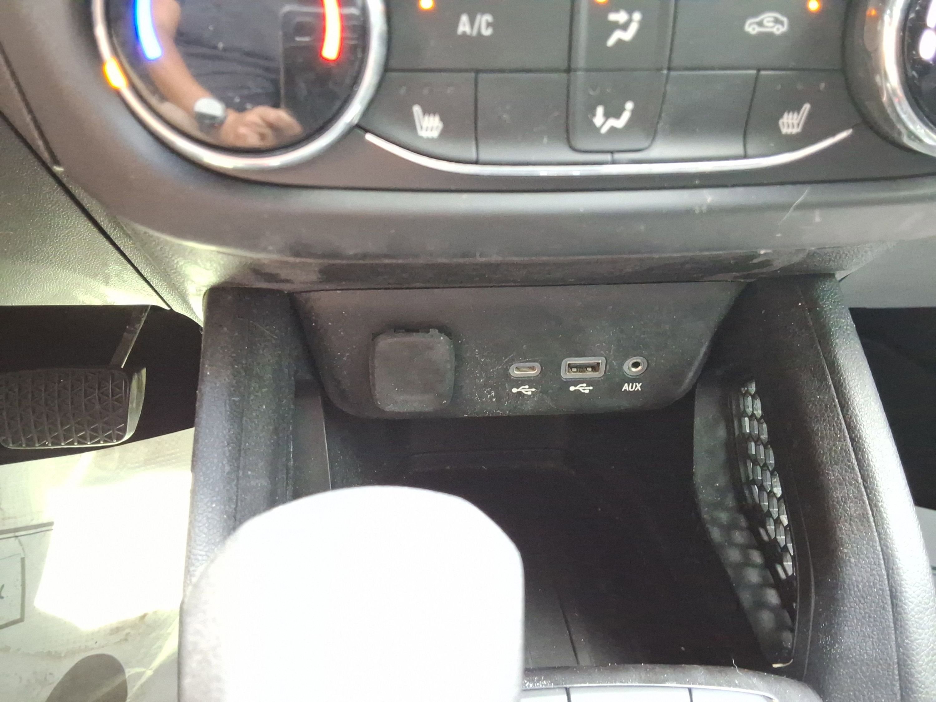 Used 2023 Chevrolet TrailBlazer LT image 18