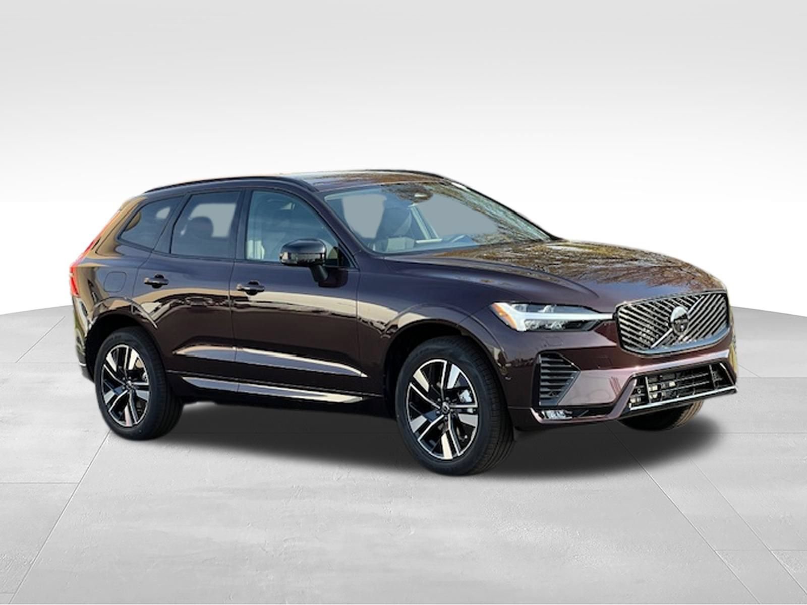 New 2026 Volvo XC60 B5 Plus w/ Protection Package Premier AWD/4WD image 8