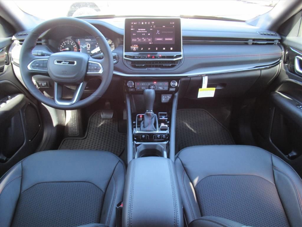 New 2026 Jeep Compass Trailhawk image 13