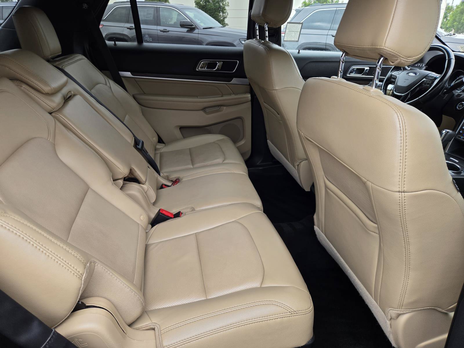 Used 2017 Ford Explorer Limited FWD image 28