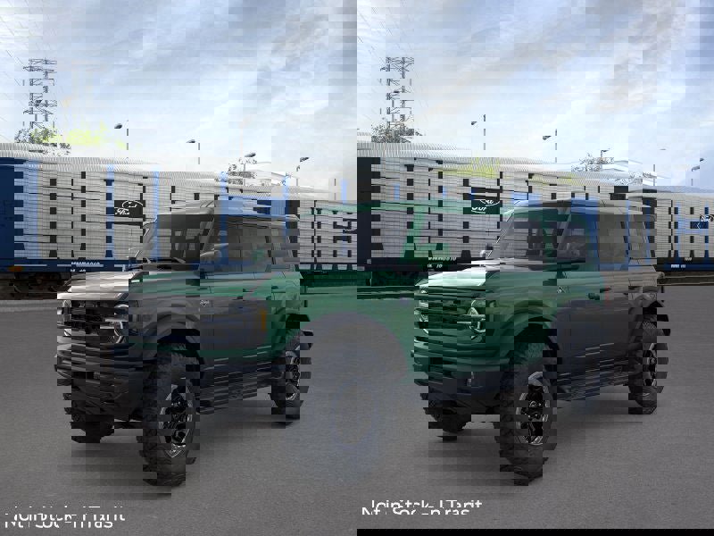 New 2025 Ford Bronco Outer Banks image 1