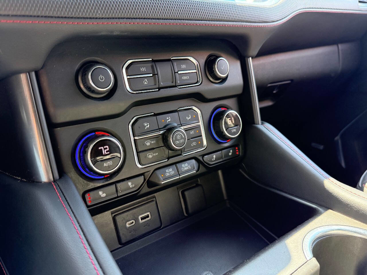 Used 2021 Chevrolet Tahoe RST w/ Luxury Package image 31