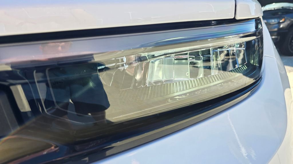 New 2025 Jeep Grand Cherokee Limited w/ Black Appearance Package image 10