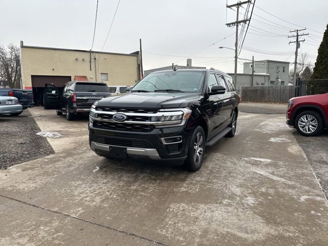 Used 2024 Ford Expedition Max Limited image 1