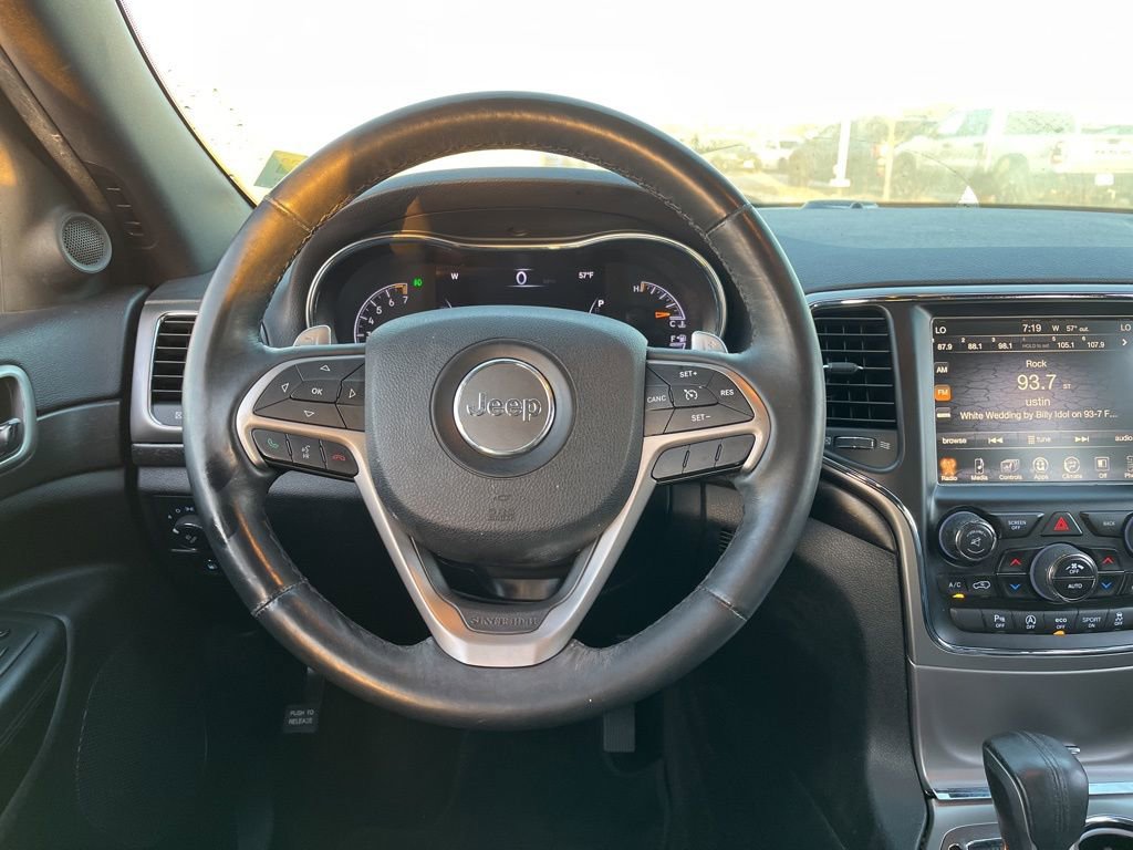 Used 2017 Jeep Grand Cherokee Altitude image 15