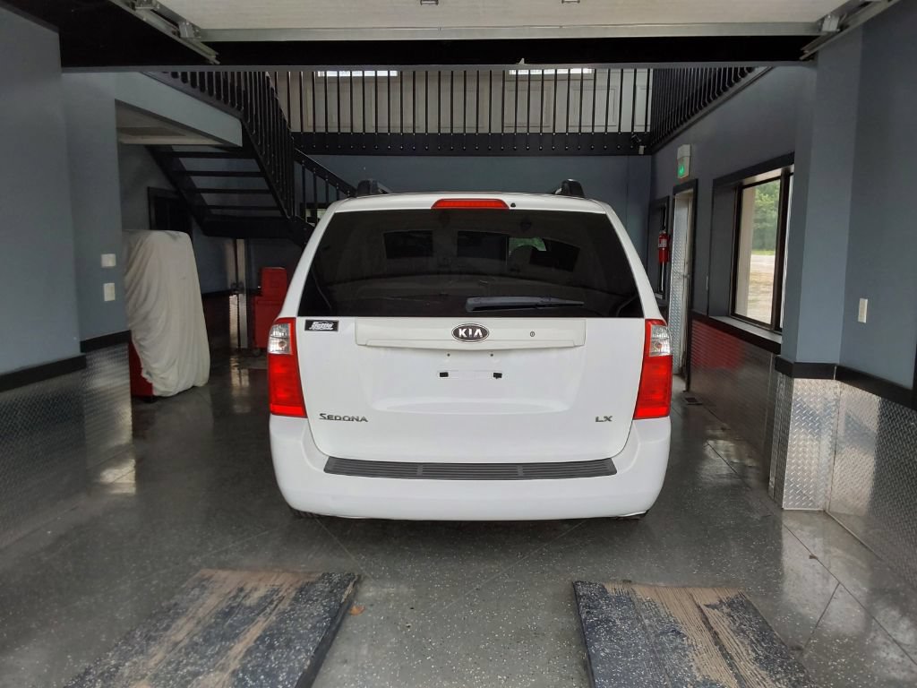 Used 2008 Kia Sedona LX FWD image 12
