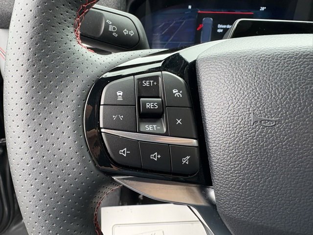 Used 2025 Ford Explorer ST-Line image 24