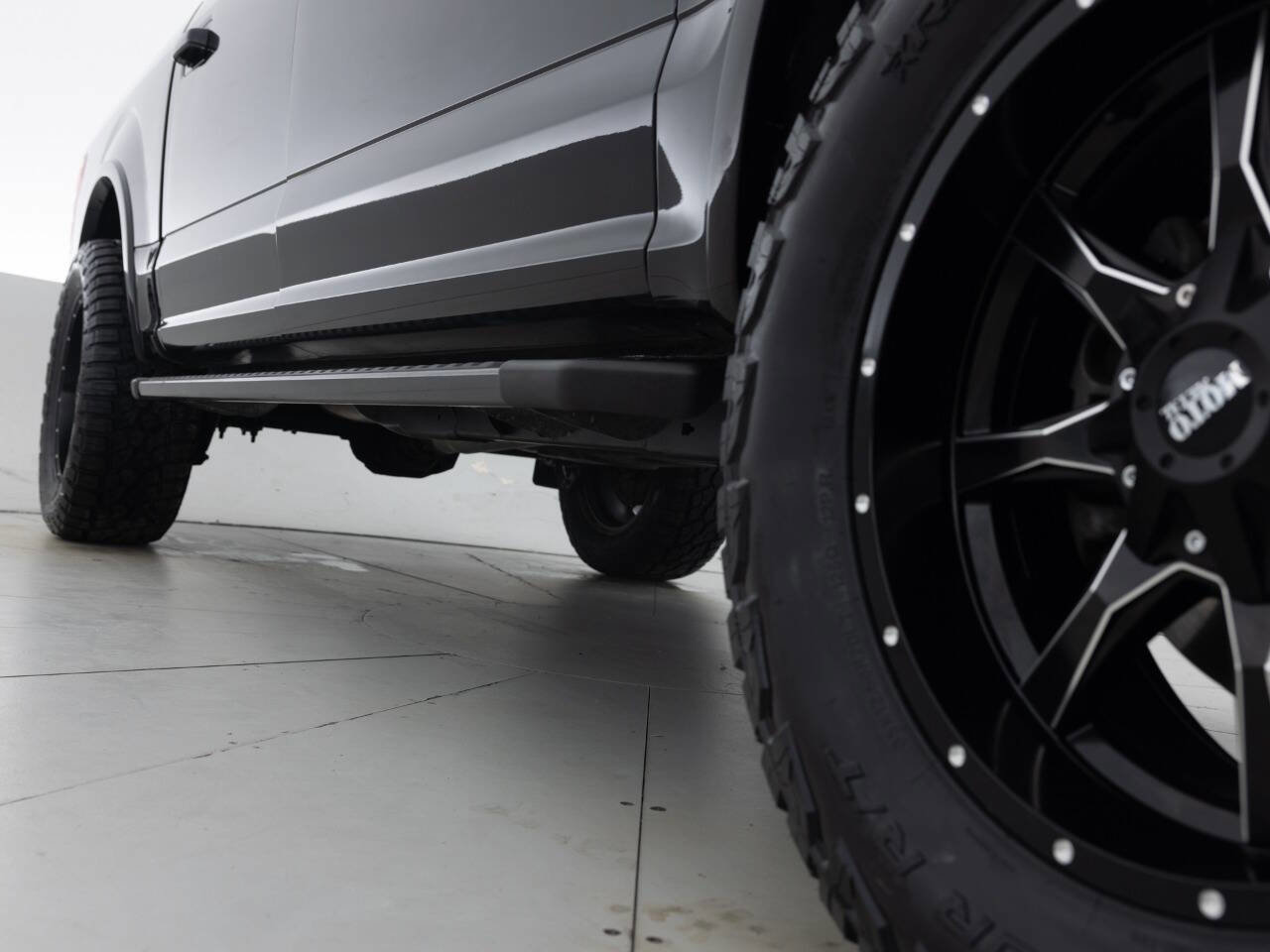 Used 2018 Ford F150 XLT w/ Equipment Group 302A Luxury image 26