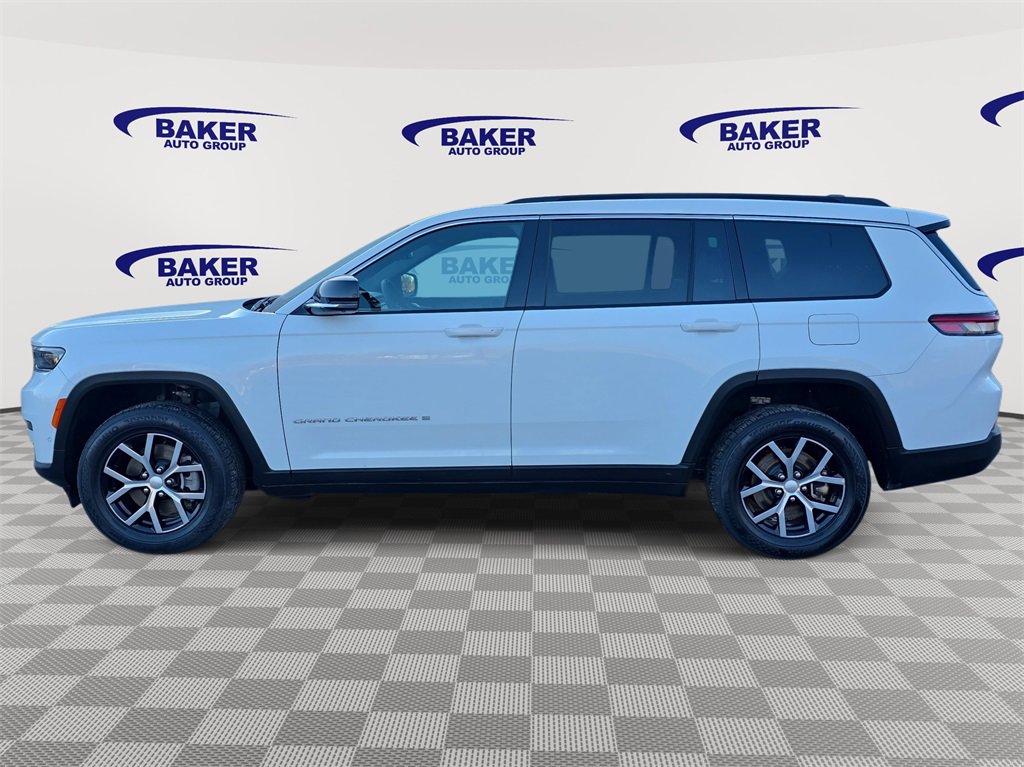 Used 2024 Jeep Grand Cherokee L Limited w/ Luxury Tech Group II image 6