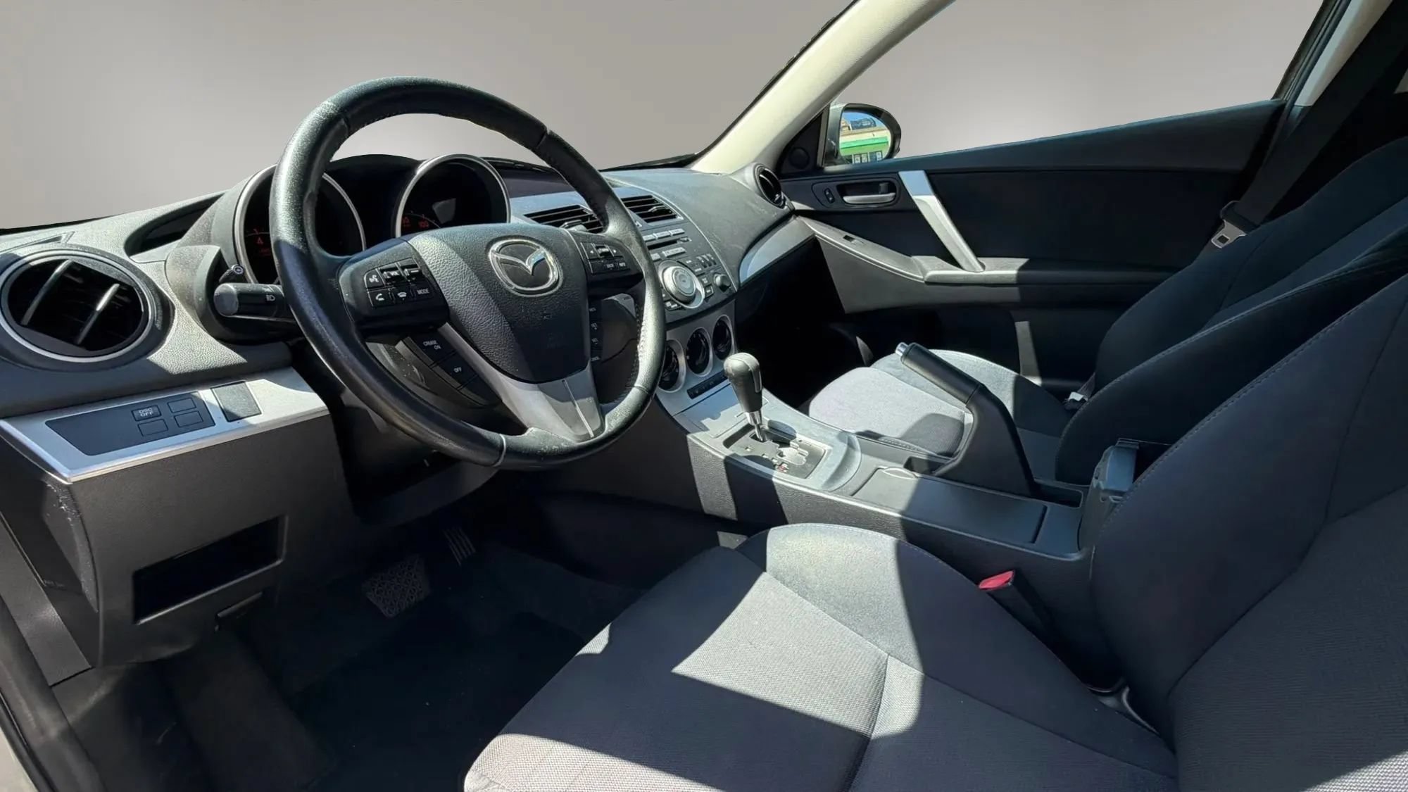 Used 2010 MAZDA MAZDA3 s Sport FWD image 8