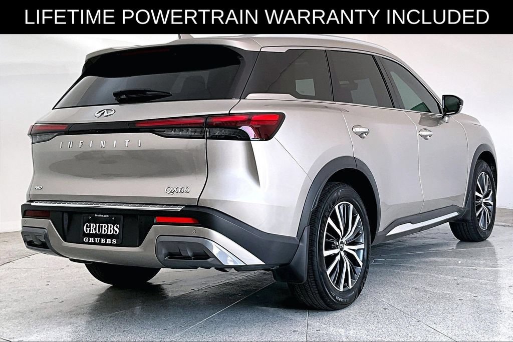 Used 2023 INFINITI QX60 Sensory w/ Vision Package AWD/4WD image 2