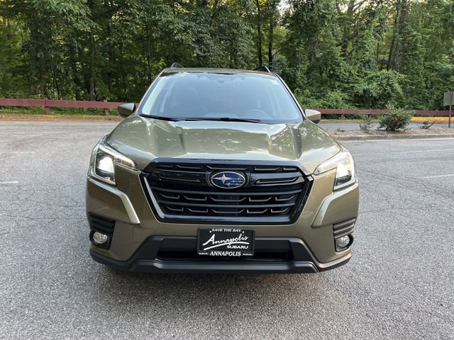 Used 2023 Subaru Forester Premium AWD/4WD image 3