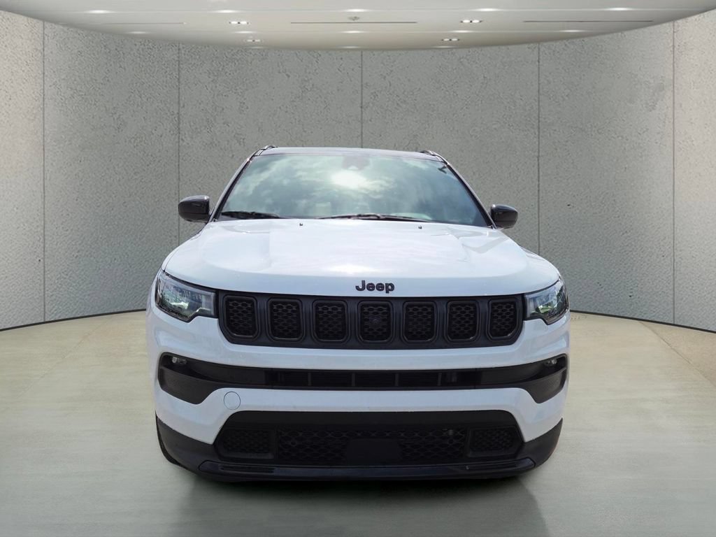 Used 2023 Jeep Compass Latitude w/ Convenience Group AWD/4WD image 12