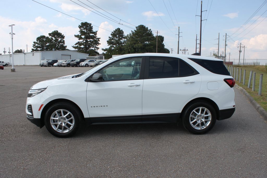 Used 2022 Chevrolet Equinox LS w/ LS Convenience Package image 5