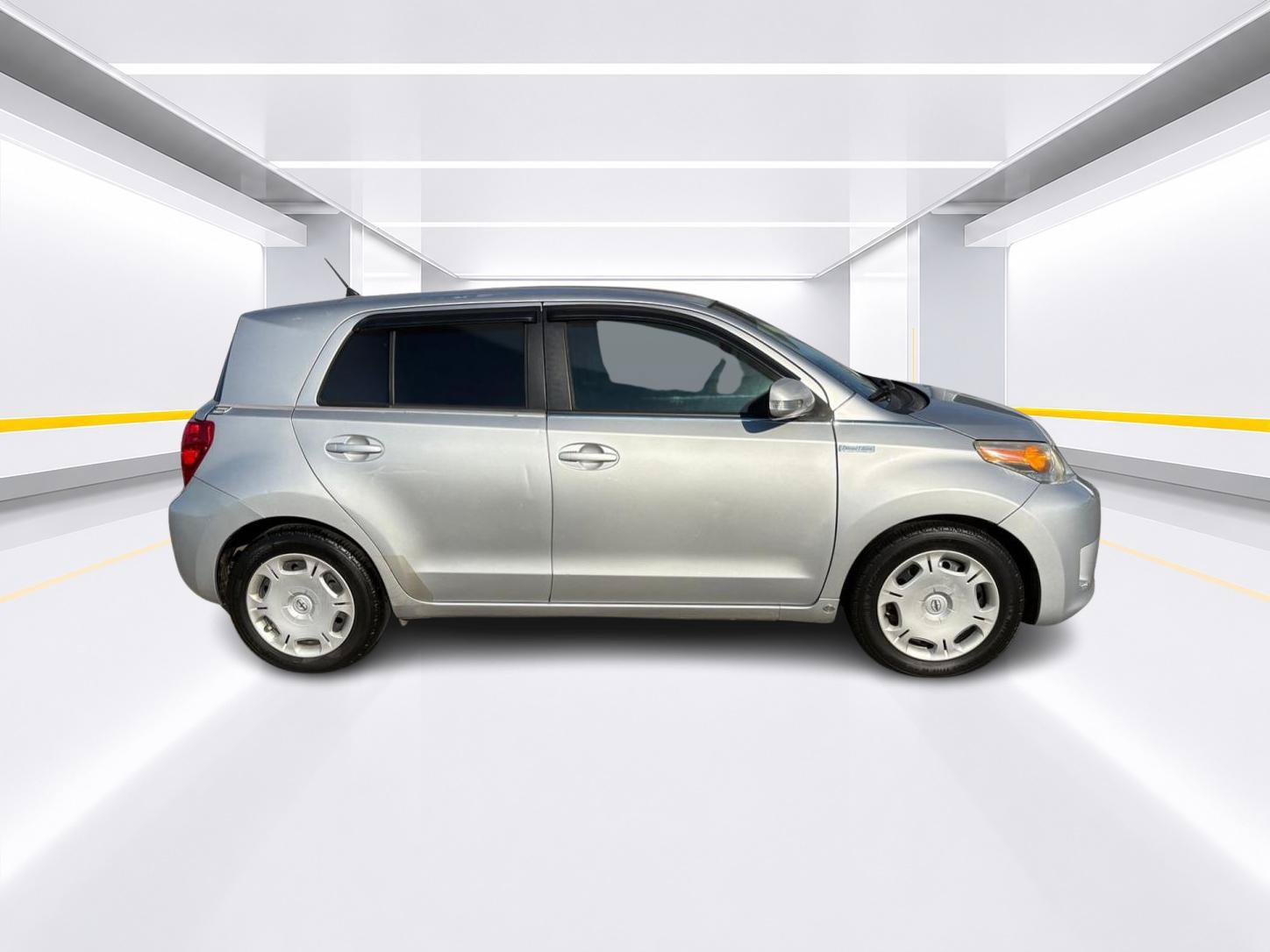 Used 2009 Scion xD FWD image 3