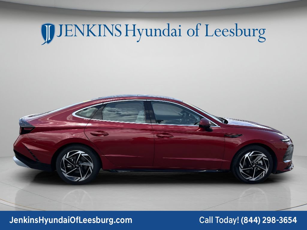 Certified 2024 Hyundai Sonata SEL w/ Convenience Package FWD image 3