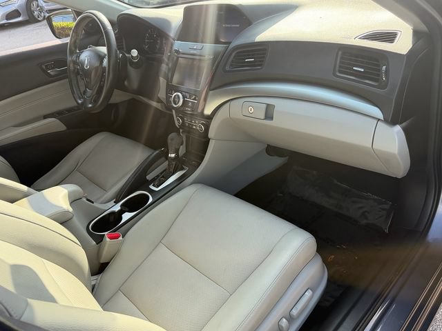 Used 2017 Acura ILX FWD image 19