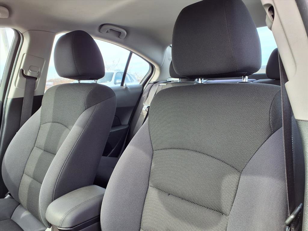 Used 2015 Chevrolet Cruze LT image 22