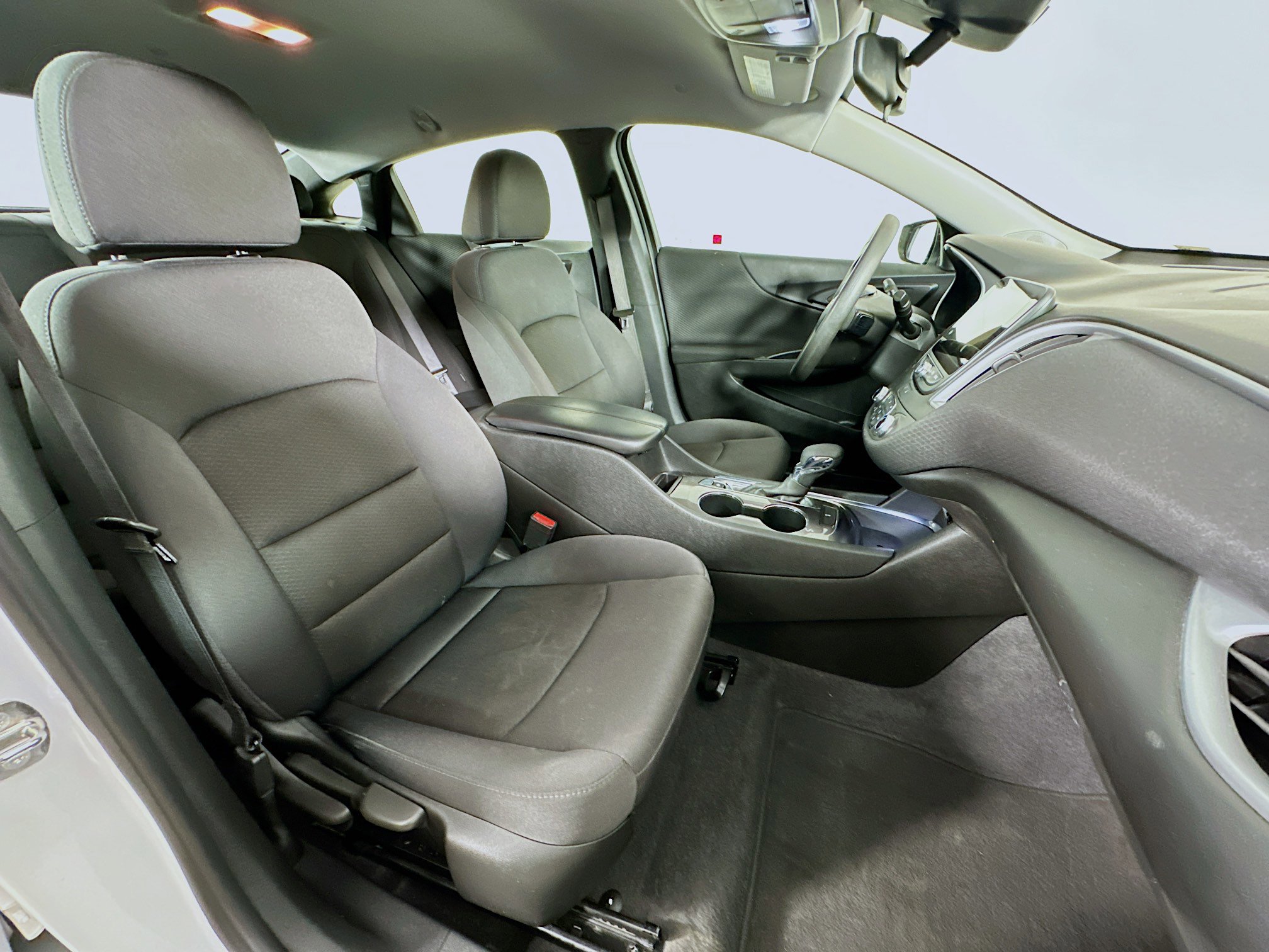 Used 2023 Chevrolet Malibu LT image 28
