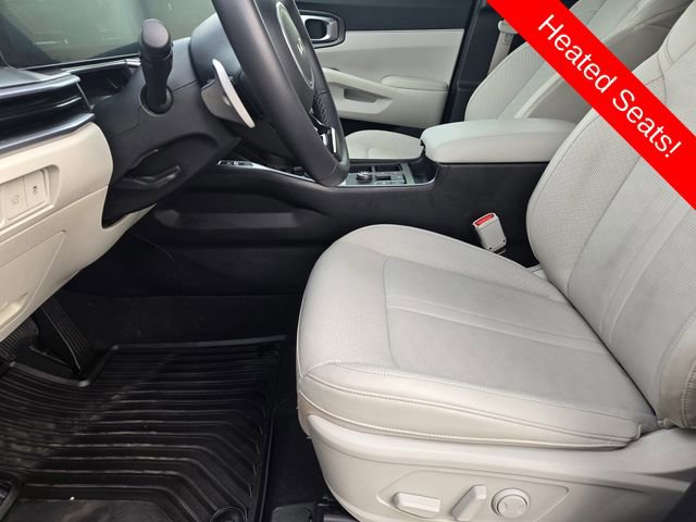 Used 2025 Kia Sorento EX image 12