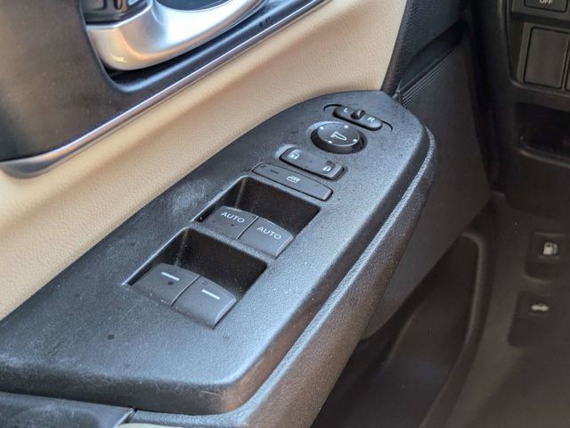 Used 2018 Honda CR-V Touring image 25