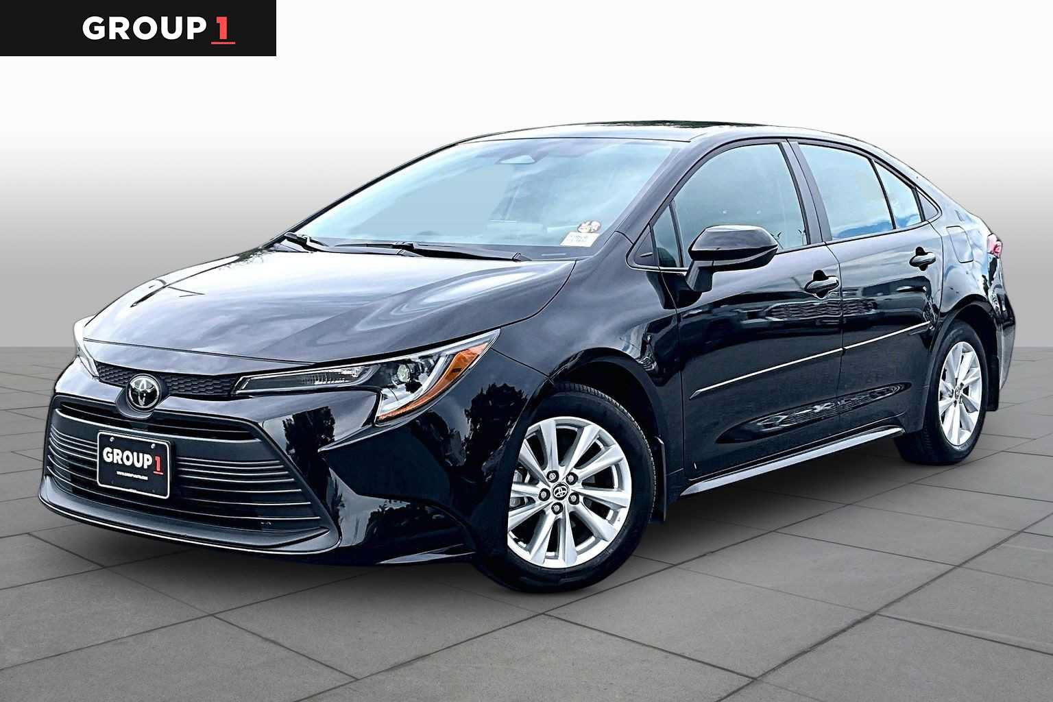 Used 2026 Toyota Corolla LE w/ LE Premium Package FWD video 1