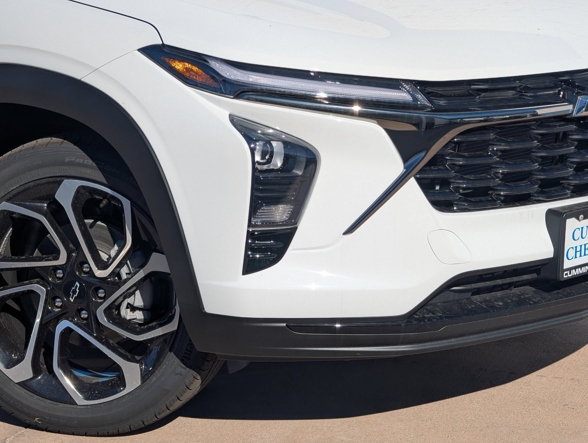 New 2026 Chevrolet Trax RS FWD image 3