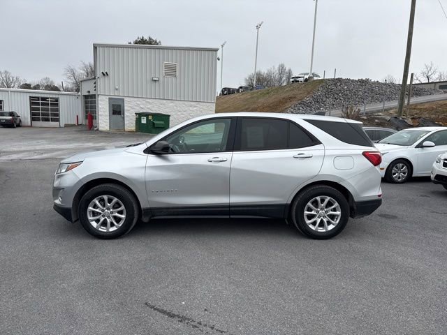 Used 2019 Chevrolet Equinox LS w/ LS Convenience Package AWD/4WD image 5