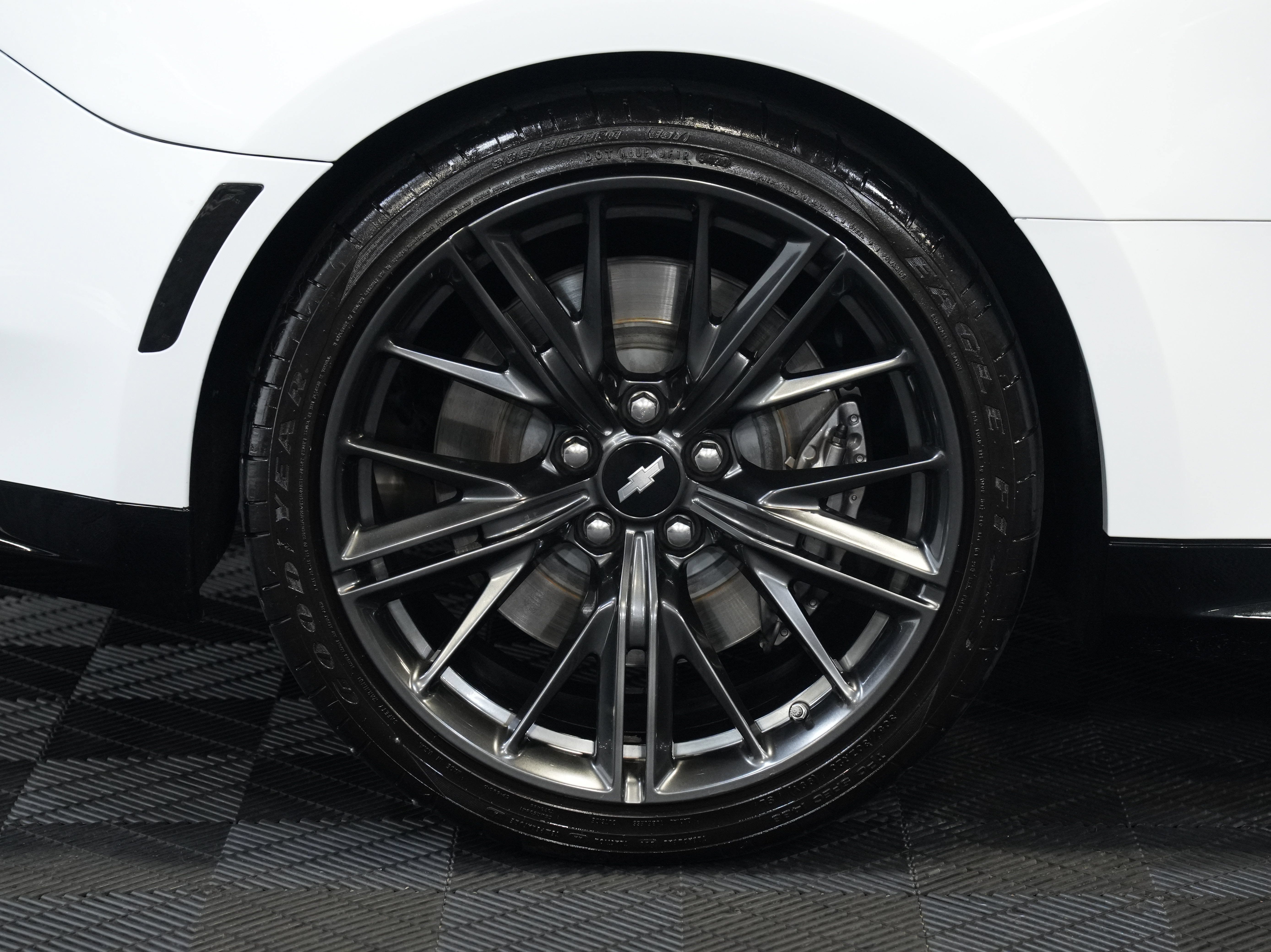 Used 2018 Chevrolet Camaro ZL1 RWD image 53