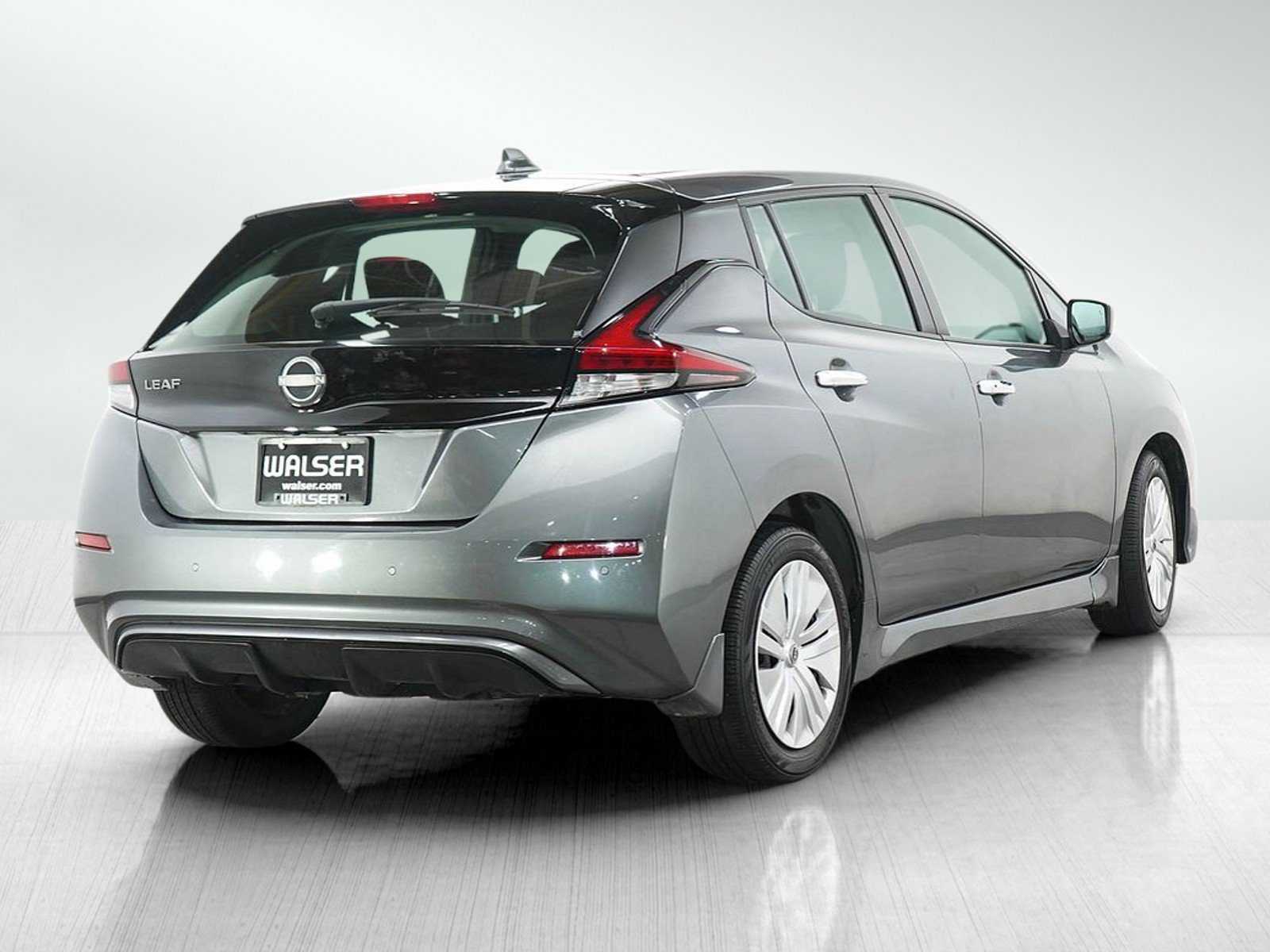 Used 2023 Nissan Leaf S FWD image 5