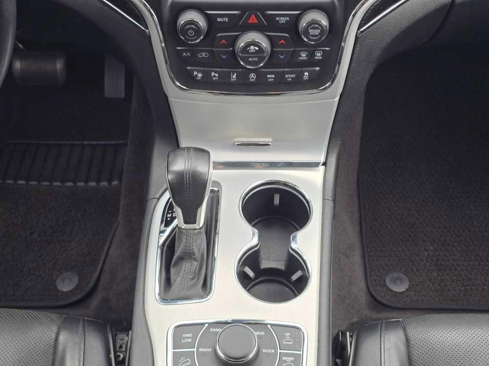 Used 2018 Jeep Grand Cherokee Summit AWD/4WD image 13