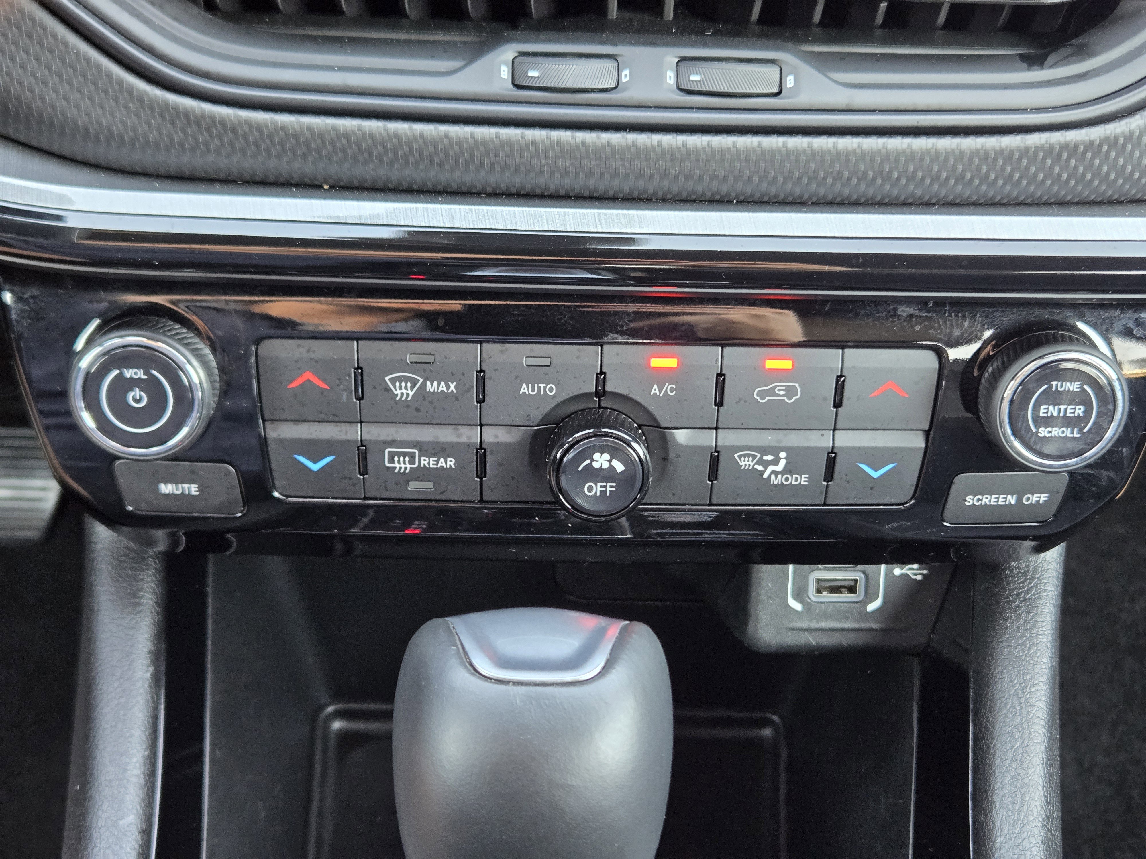 Used 2024 Jeep Compass Trailhawk image 20