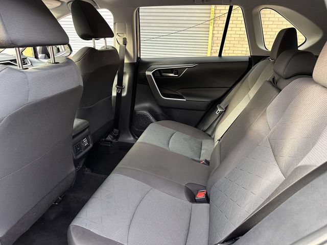 Used 2025 Toyota RAV4 XLE AWD/4WD image 20