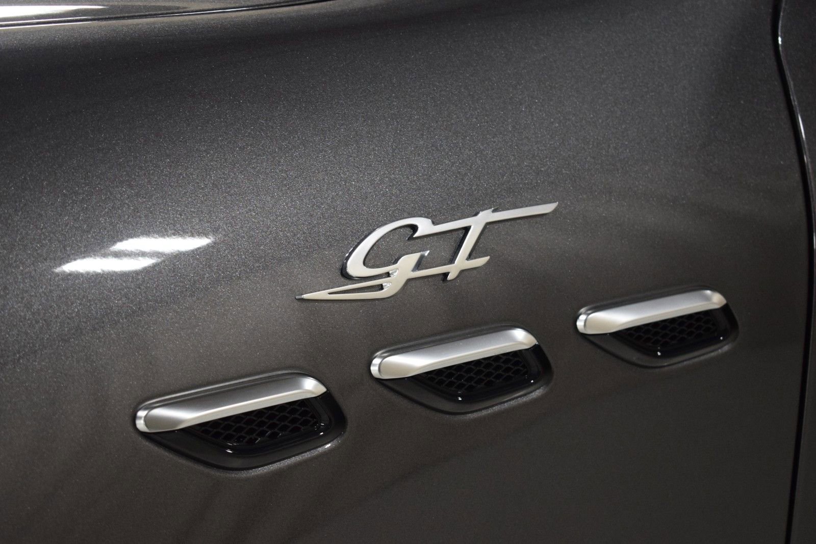 Certified 2024 Maserati Grecale GT image 13