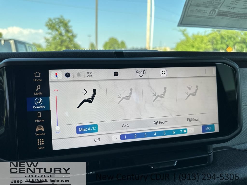 New 2025 Jeep Gladiator Sport AWD/4WD image 25