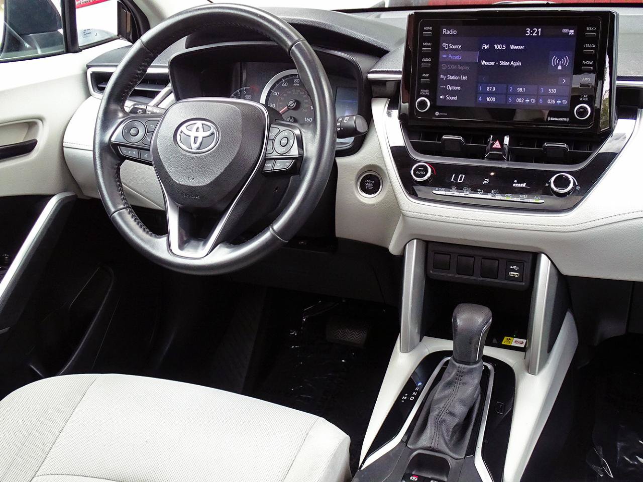 Used 2022 Toyota Corolla Cross LE w/ Moonroof Package AWD/4WD image 37