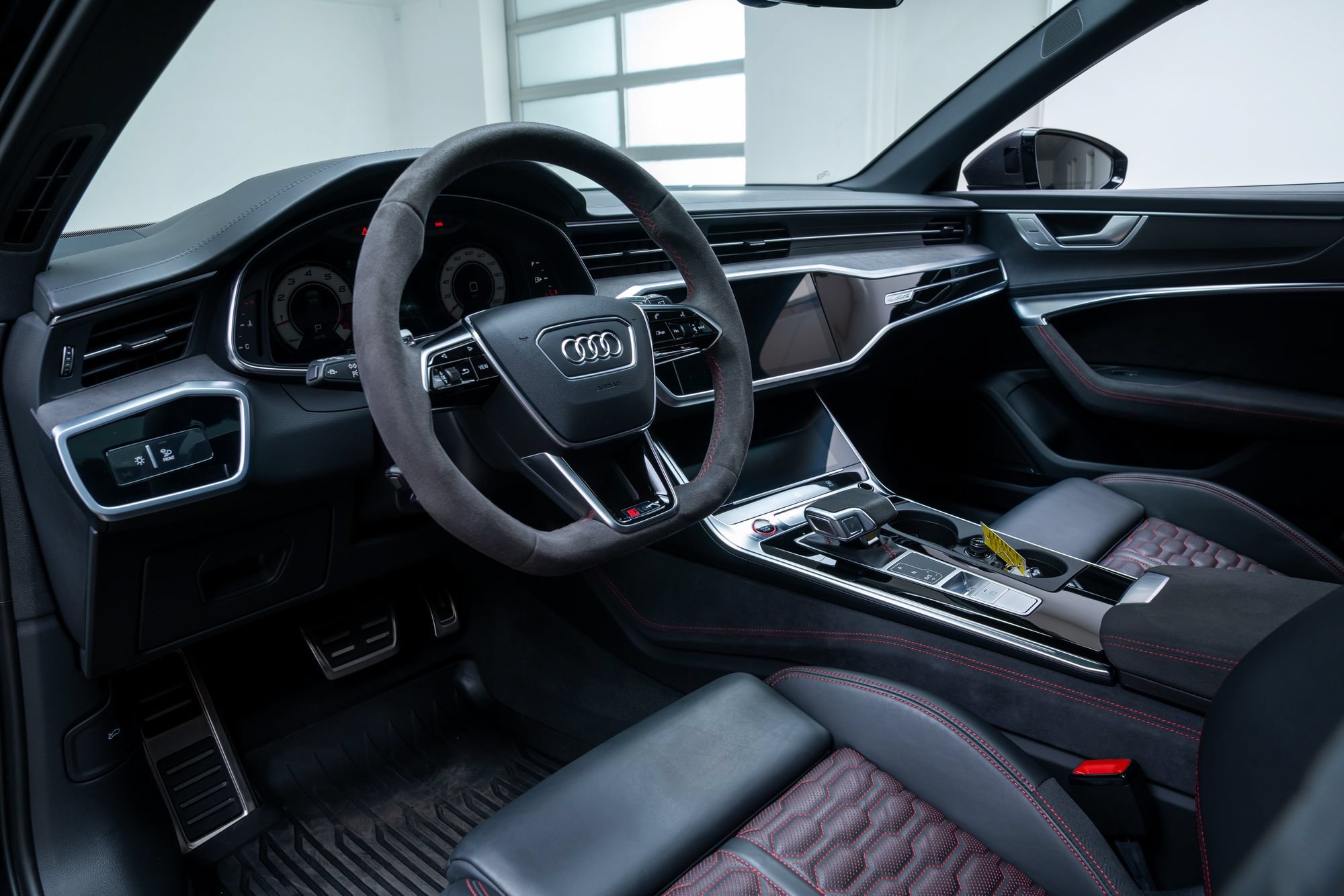Used 2024 Audi RS 6 performance AWD/4WD image 23