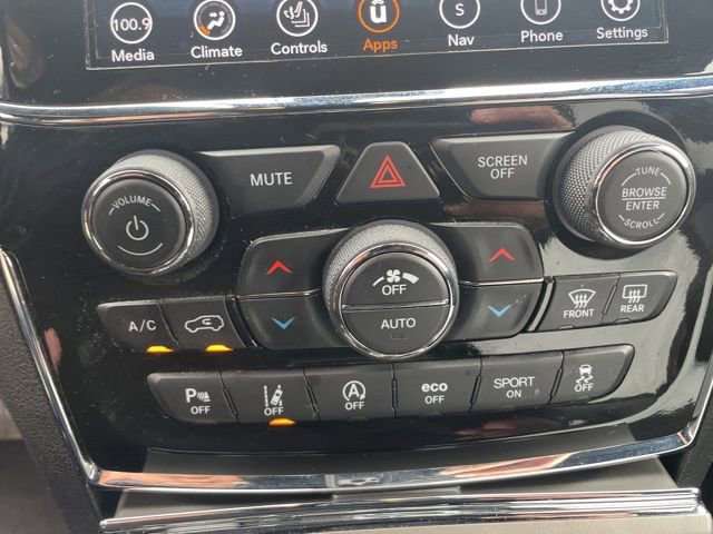 Used 2021 Jeep Grand Cherokee Altitude image 27