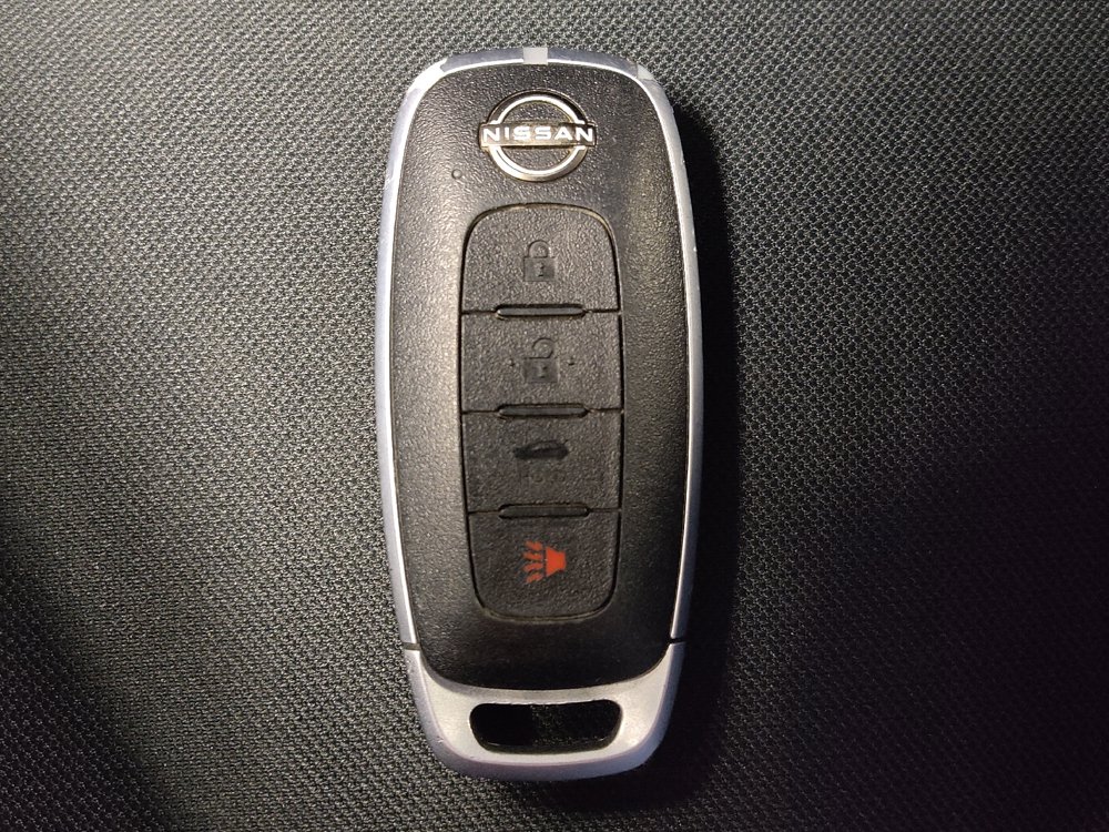 Used 2024 Nissan Versa SV FWD image 32
