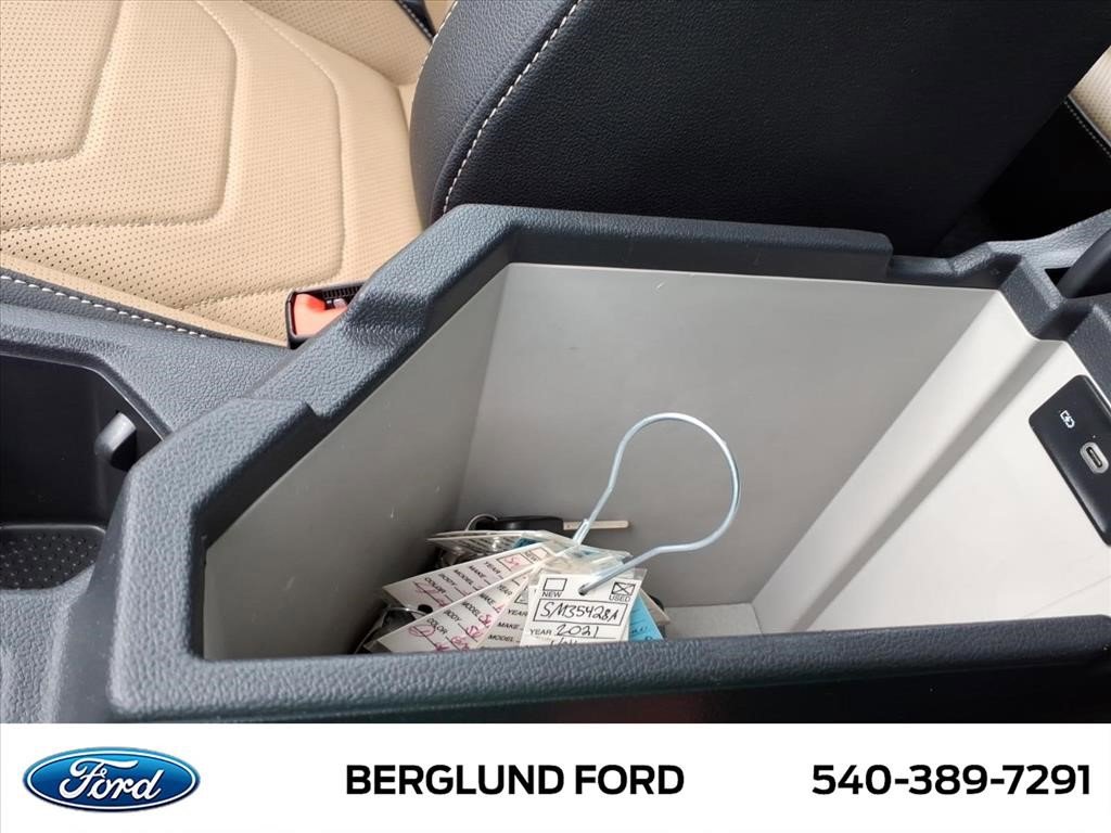 Used 2021 Volkswagen Jetta SEL Premium FWD image 30