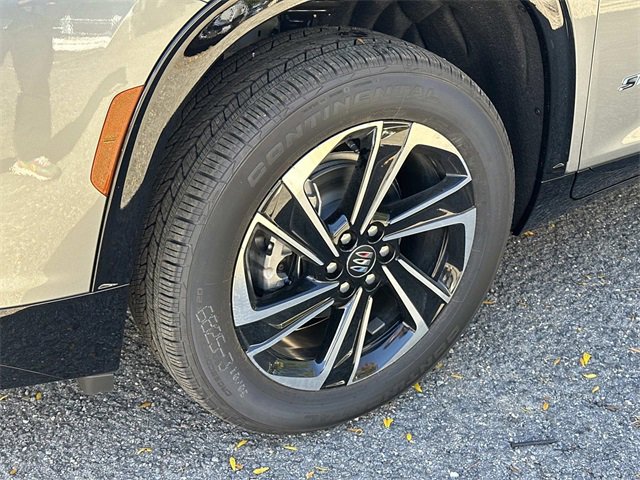 New 2026 Buick Enclave Sport Touring w/ Power Package image 7