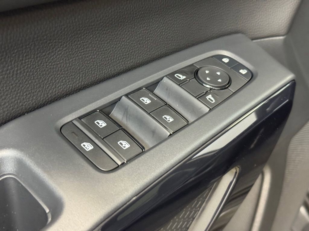 New 2026 Nissan Pathfinder SV image 8