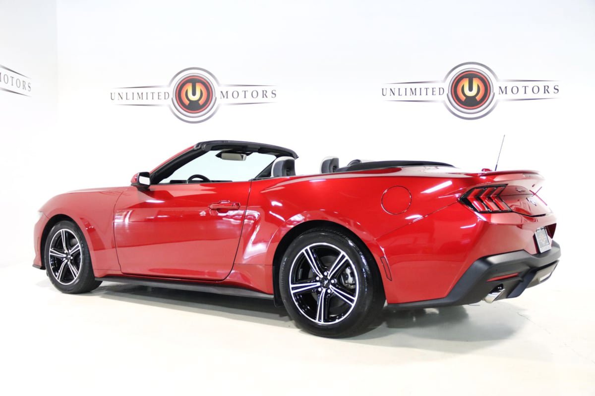 Used 2024 Ford Mustang Premium RWD image 4