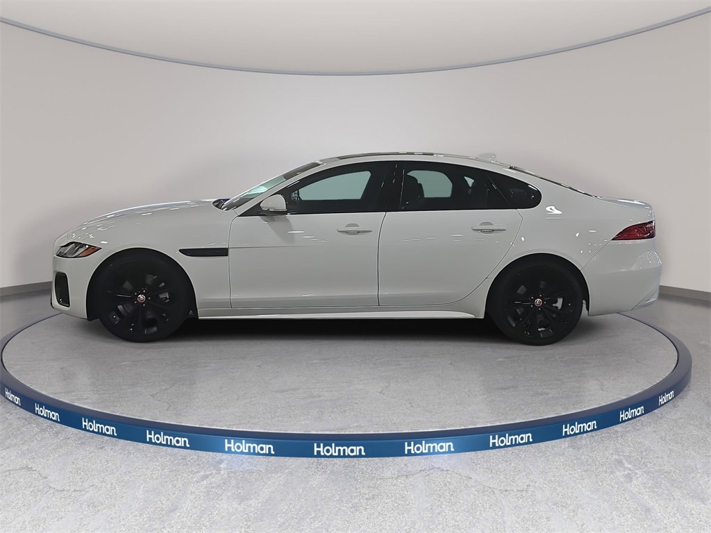 Used 2023 Jaguar XF R-Dynamic SE image 9