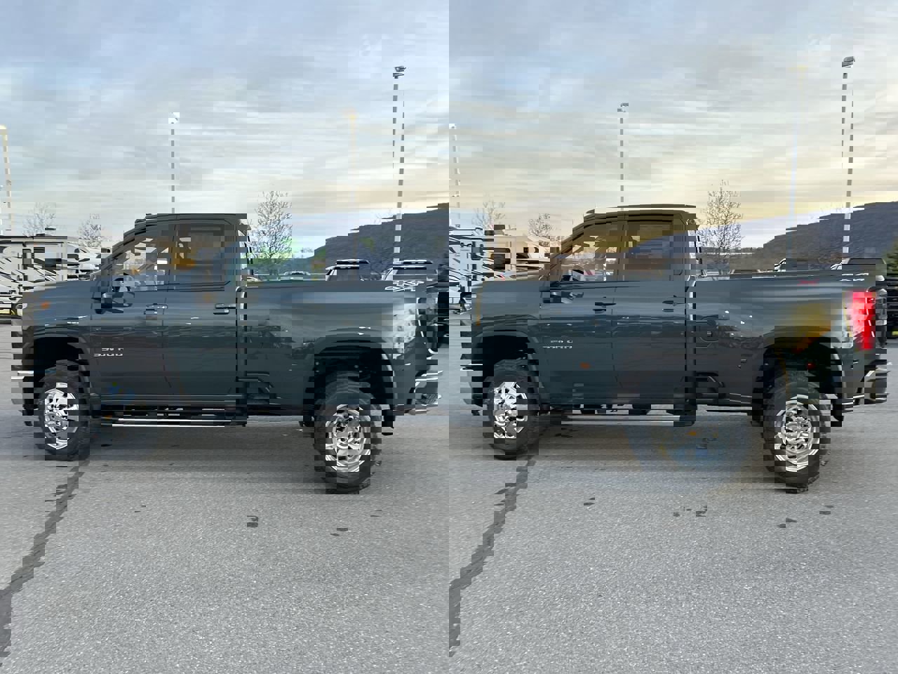 New 2026 Chevrolet Silverado 3500 LT image 4