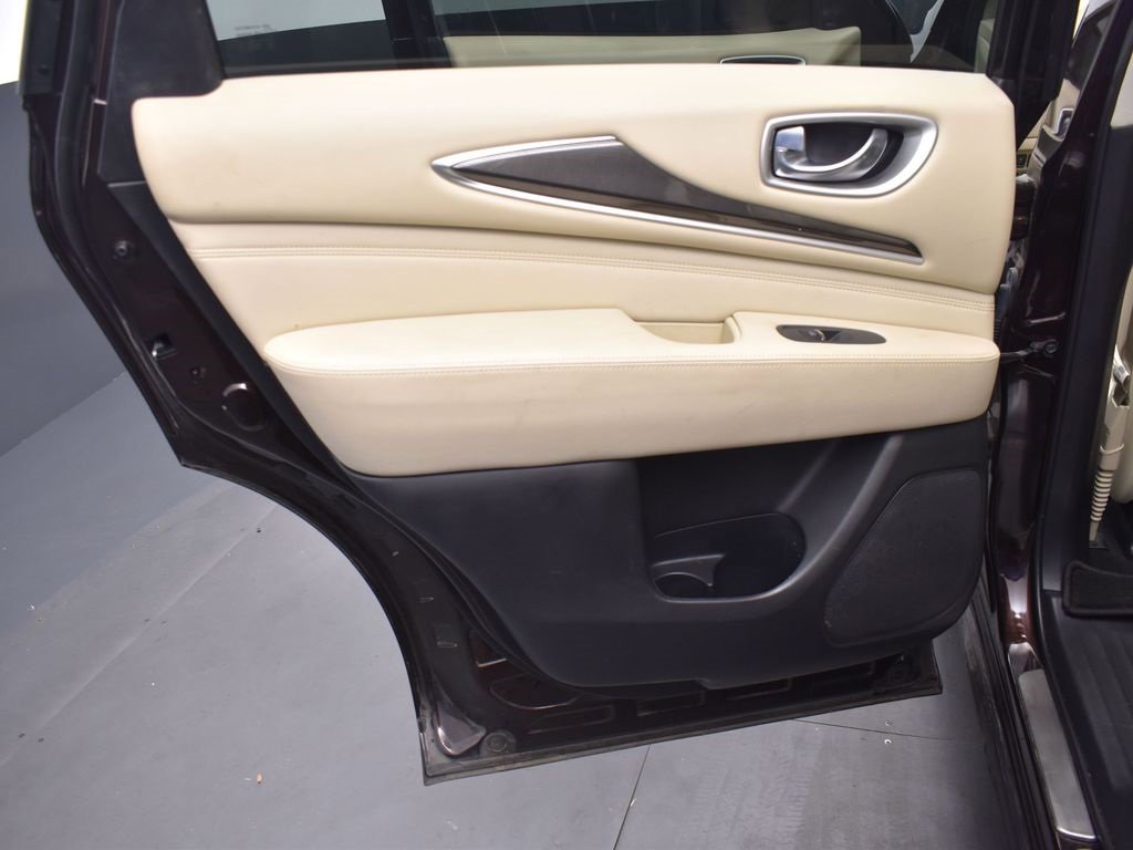 Used 2020 INFINITI QX60 Luxe w/ Essential Package image 16