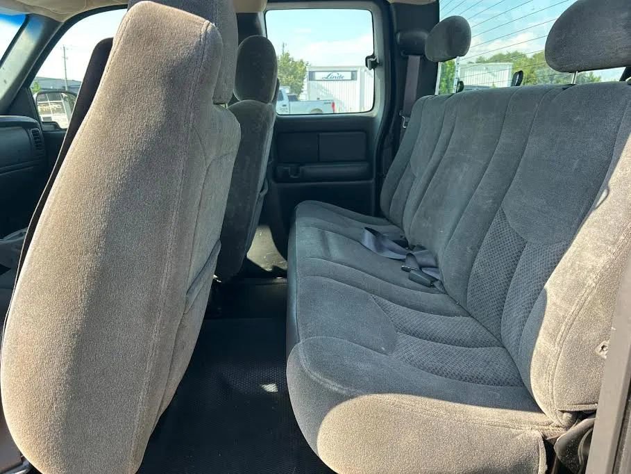 Used 2003 Chevrolet Silverado 2500 LS image 11