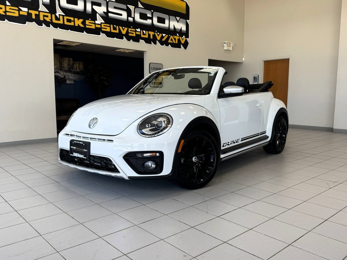 Used 2017 Volkswagen Beetle 1.8T Dune FWD image 2
