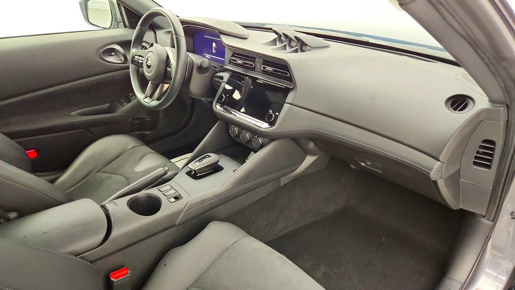 Used 2025 Nissan Z Performance w/ Floor Mat Package RWD image 21